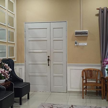 Illa Bella Homestay Jasin מראה חיצוני תמונה